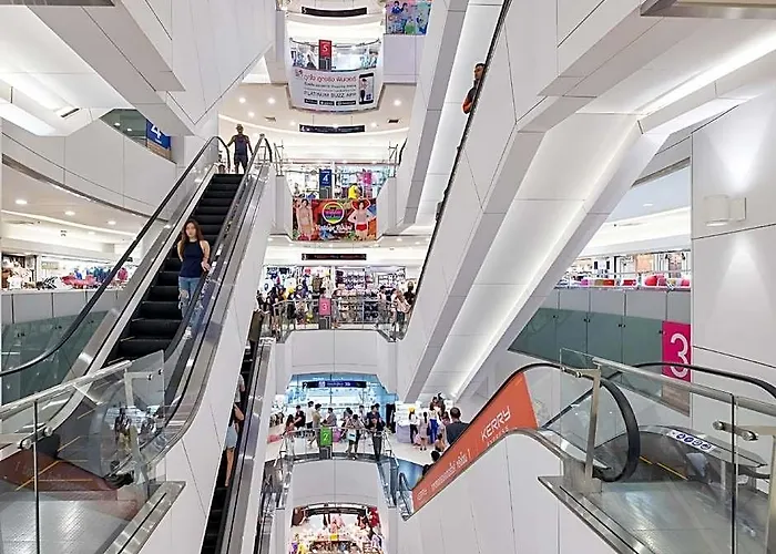 酒店 Family Hub @ Pratunam 4 - Group + Free Pickup 3*