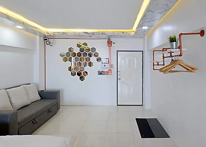 Family Hub @ Pratunam 4 - Group + Free Pickup 酒店 3*